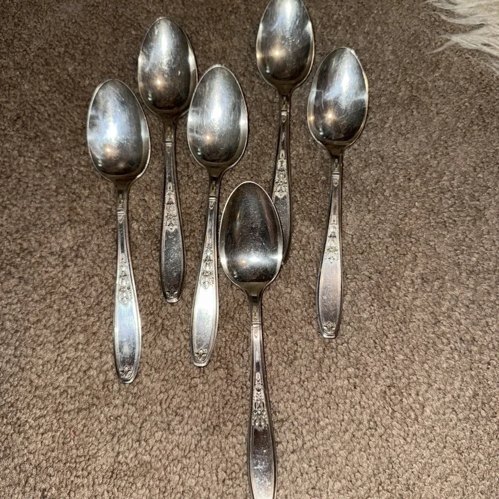 Vintage Rogers Bros 1847 Ambassador Pattern Soup Spoons 5